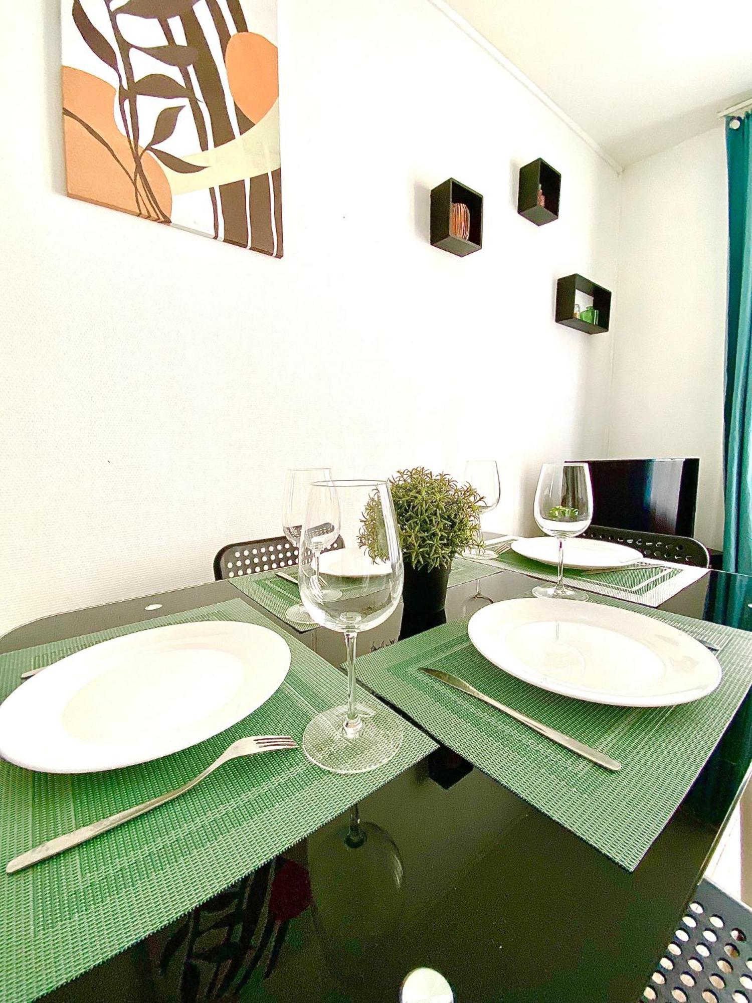 Le Chinchauvaud, Spacieux Avec Balcon Limoges Exterior foto